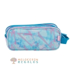 Vista trasera de estuche portatodo triple.