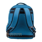 Vista trasera de mochila triple cuerpo.