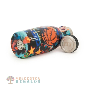 Vista de detalles de botella térmica de acero inoxidable de 350 ml.