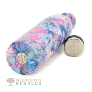 Vista de detalles de botella térmica de acero inoxidable de 750 ml.