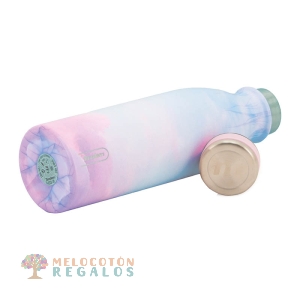 Vista de detalles de botella térmica de acero inoxidable de 500 ml.