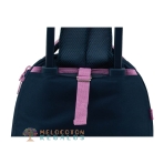 Vista trasera de carro compacto desmontable.