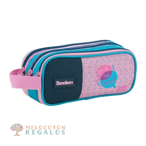 Vista frontal de portatodo triple cuerpo.