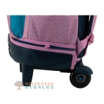 Vista lateral de carro compacto desmontable.