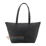 Vista trasera de bolso shopping, universidad resistente al agua.