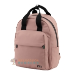 Vista frontal de mochila bolso resistente al agua.