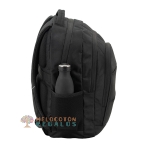 Vista lateral de mochila ejecutivo universidad.