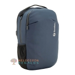 Vista frontal de mochila ejecutivo universidad.