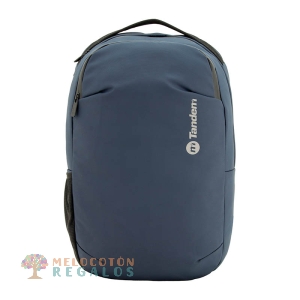 Vista frontal de mochila ejecutivo universidad.