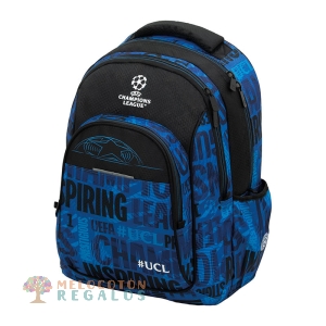 Vista frontal de mochila escolar doble cuerpo.
