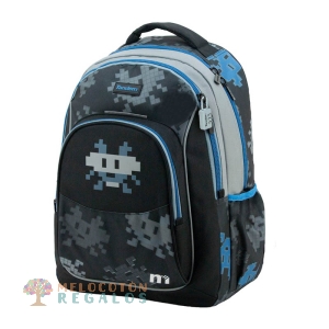Vista frontal de mochila doble cuerpo.